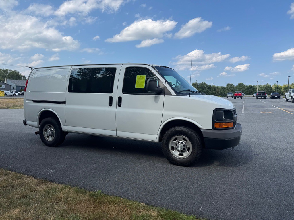 2016 Chevrolet Express Image 5