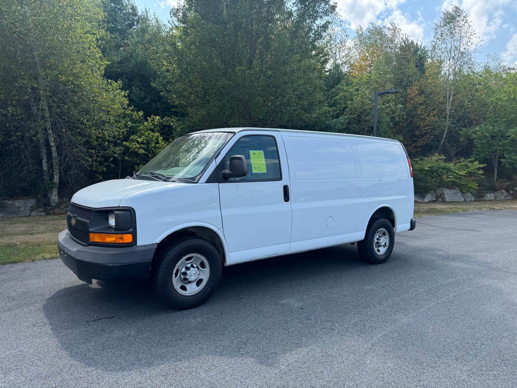 2016 Chevrolet Express Image 11