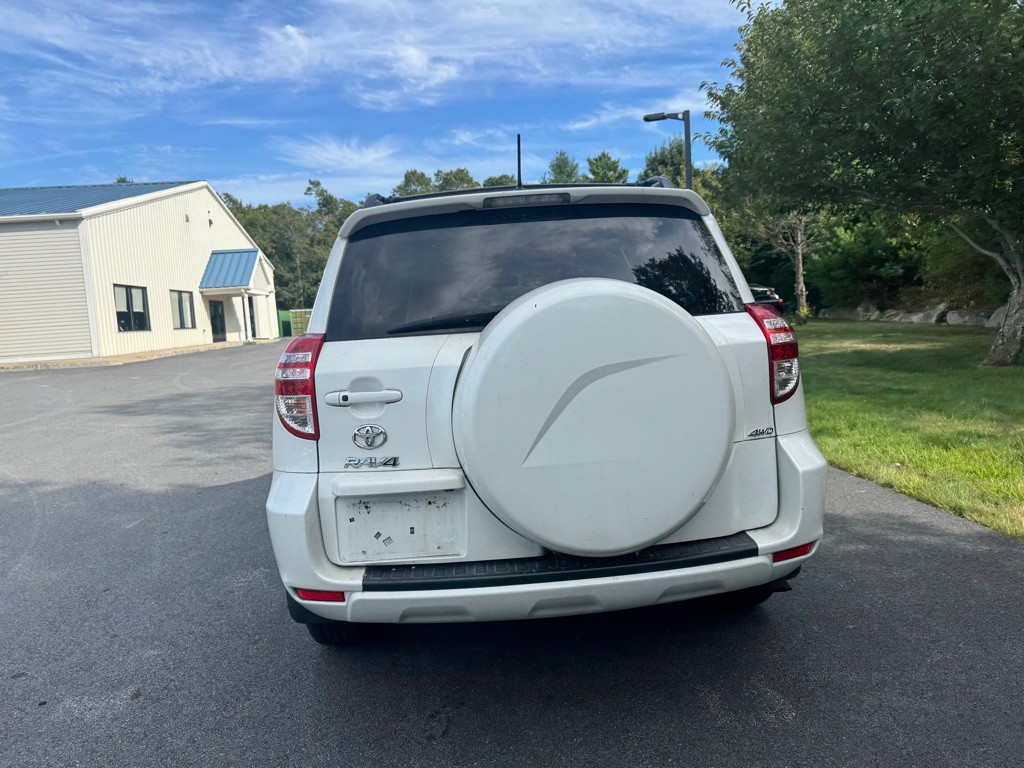2012 Toyota Rav4 Image 7