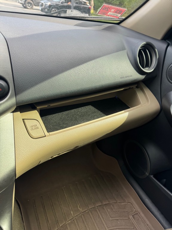 2012 Toyota Rav4 Image 12
