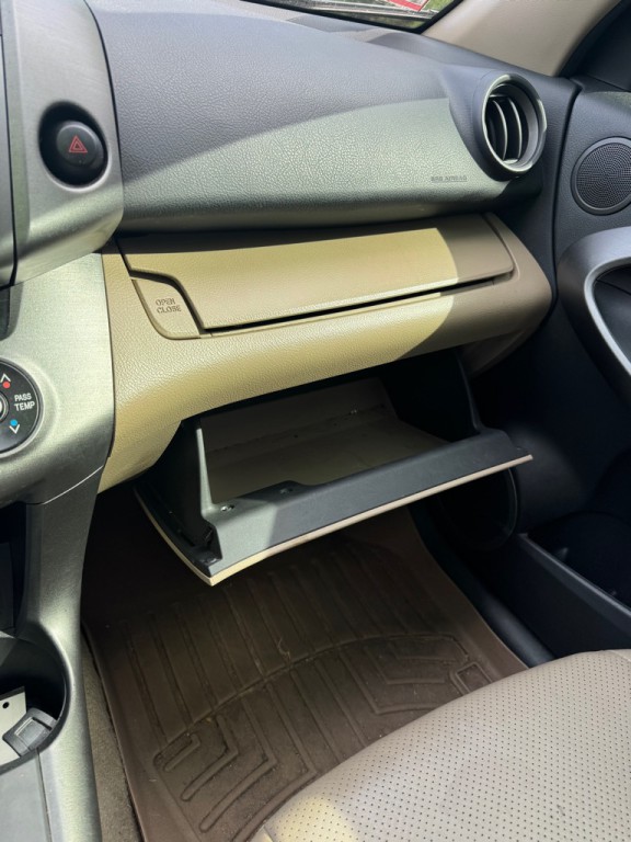 2012 Toyota Rav4 Image 13