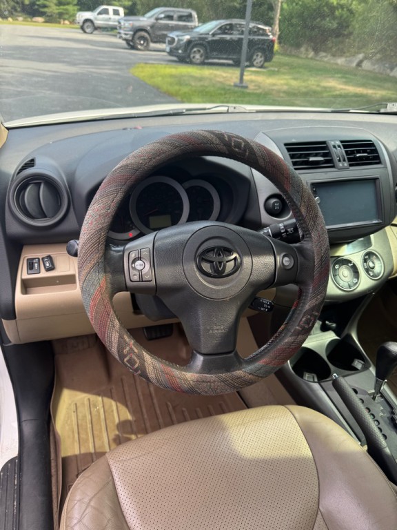 2012 Toyota Rav4 Image 18