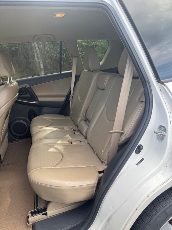 2012 Toyota Rav4 Image 22