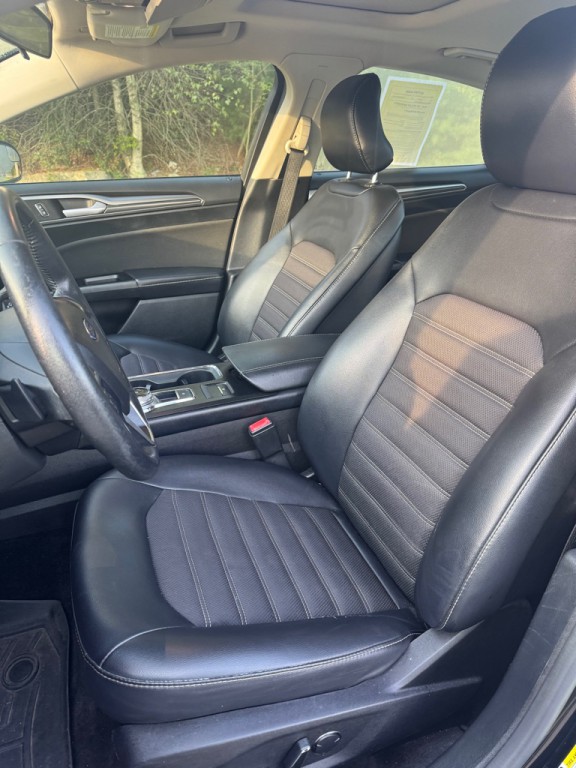 2017 Ford Fusion Image 14