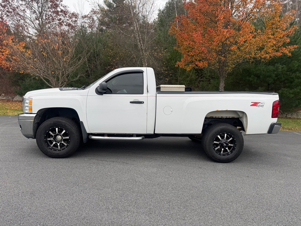 2012 Chevrolet Silverado 1500 Image 2