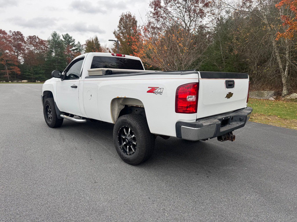 2012 Chevrolet Silverado 1500 Image 3