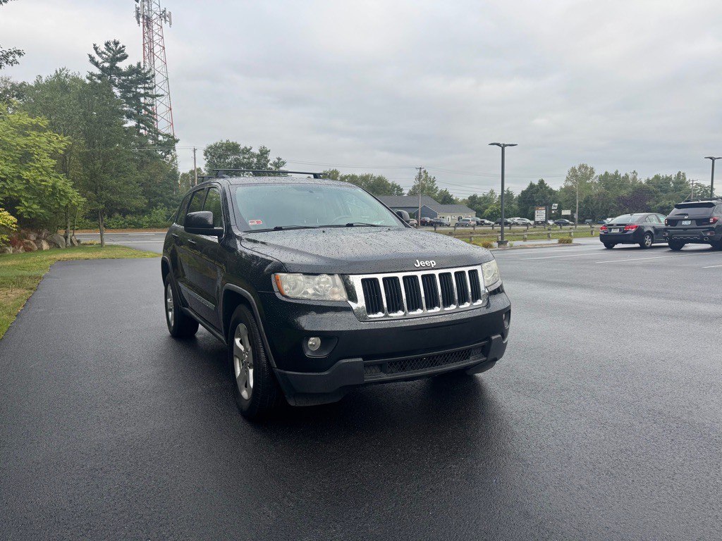 2011 Jeep Grand Cherokee Image 3