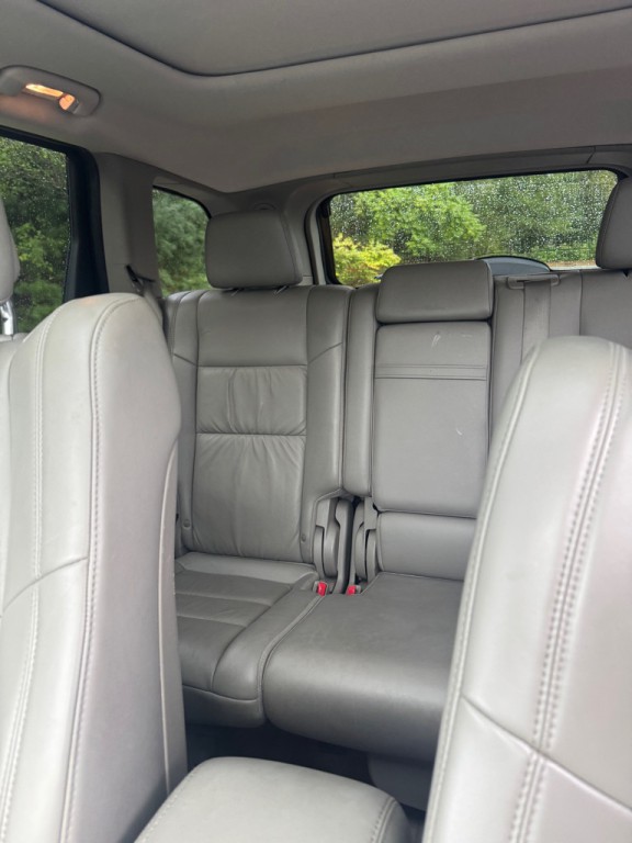 2011 Jeep Grand Cherokee Image 22