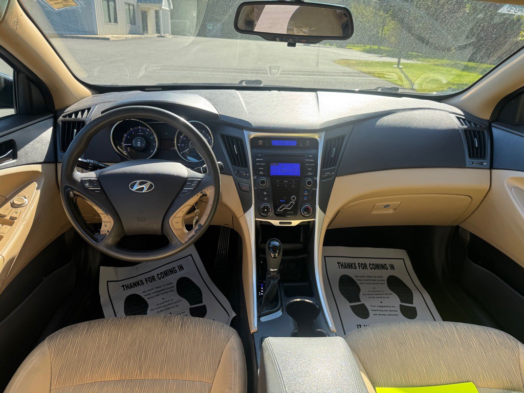 2013 Hyundai Sonata Image 8