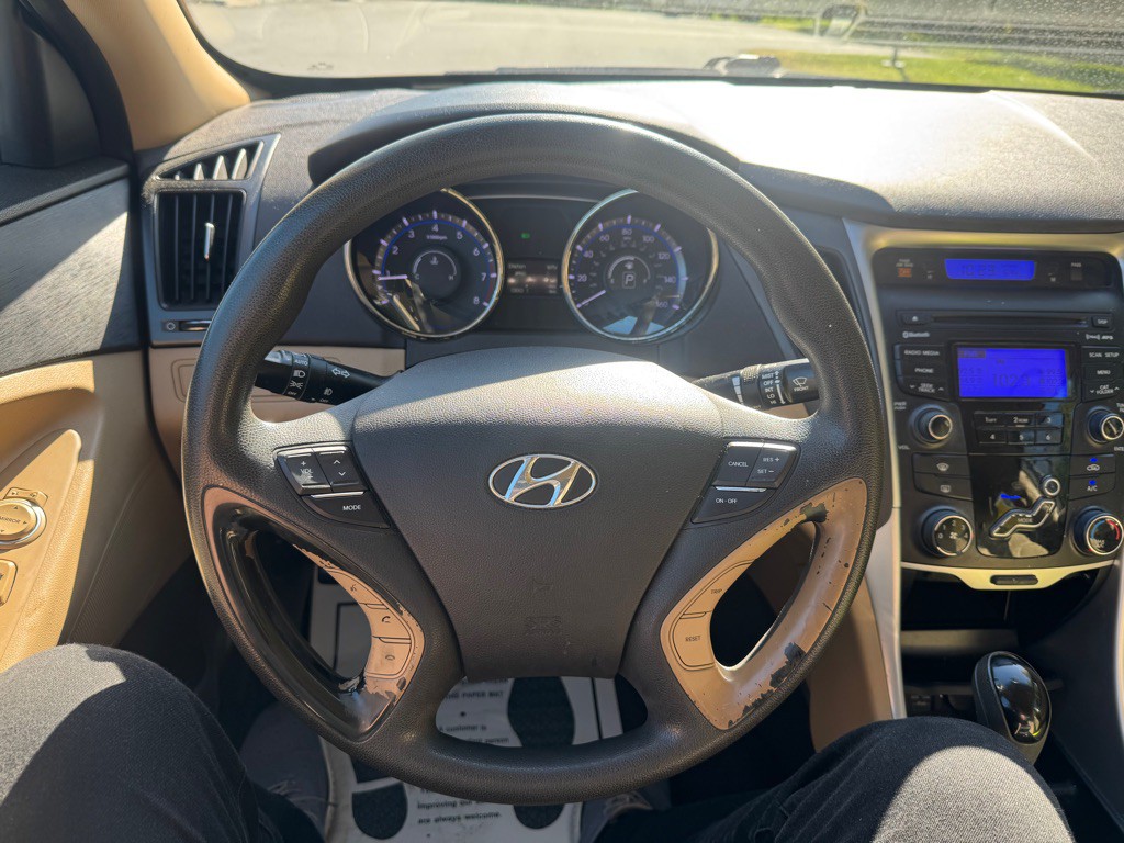 2013 Hyundai Sonata Image 12