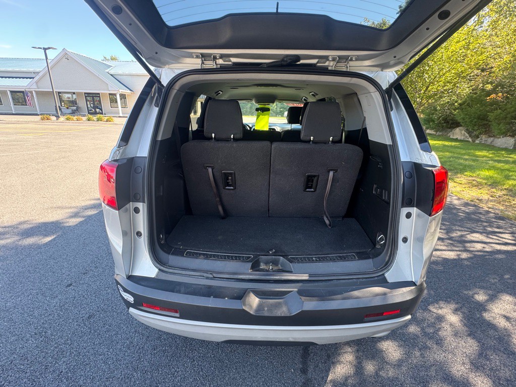 2017 GMC Acadia Image 18