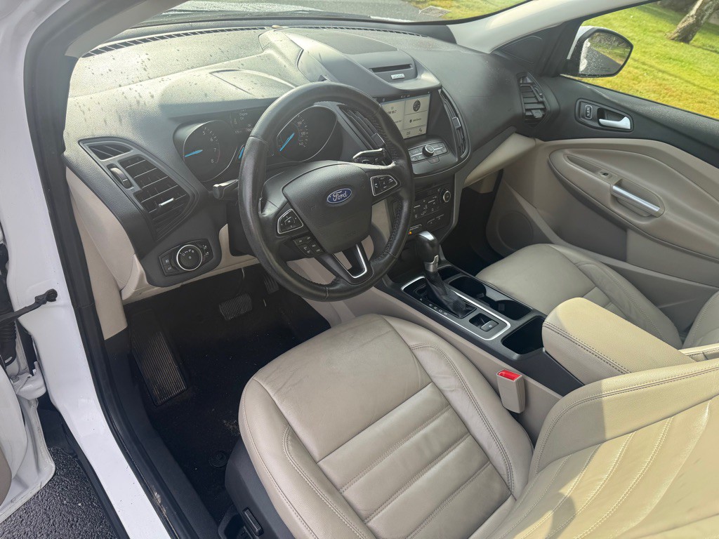 2017 Ford Escape Image 9