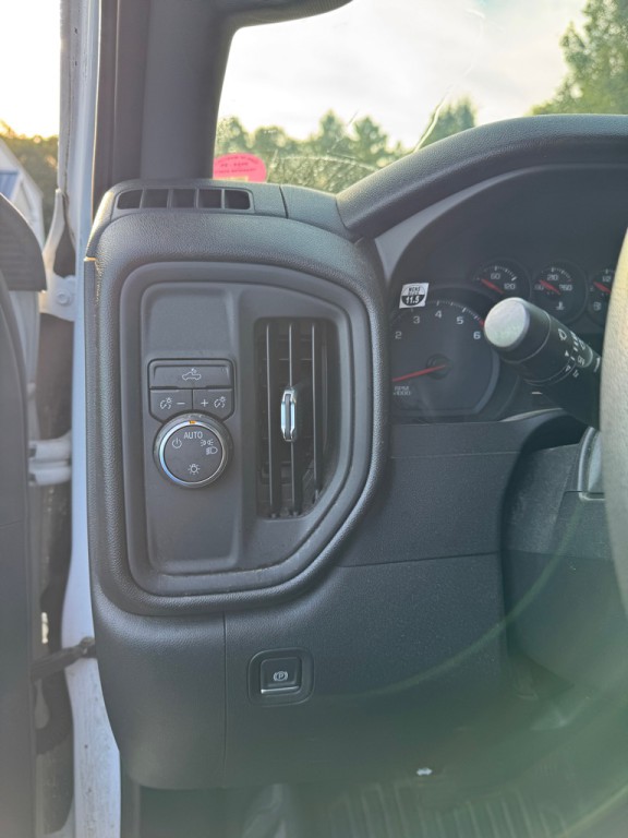 2019 Chevrolet Silverado 1500 Image 16