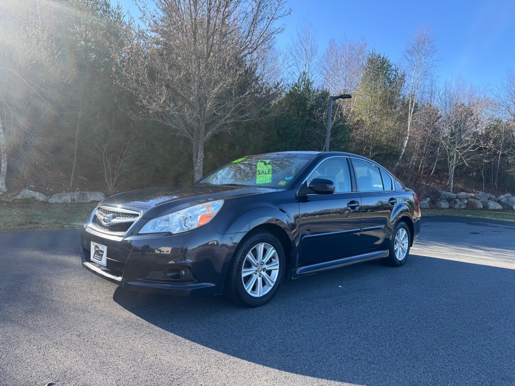 2012 Subaru Legacy Image 1