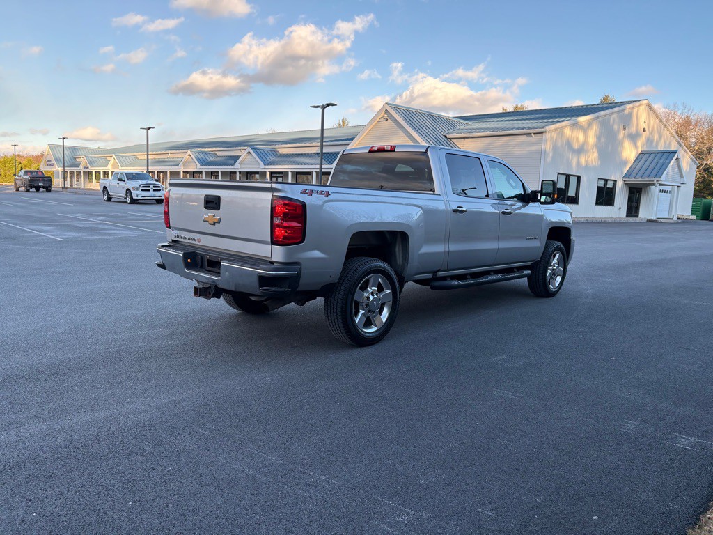 2019 Chevrolet Silverado 1500 Image 4