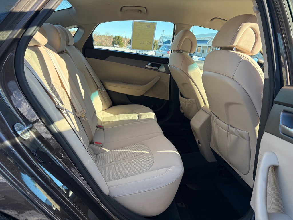 2015 Hyundai Sonata Image 8