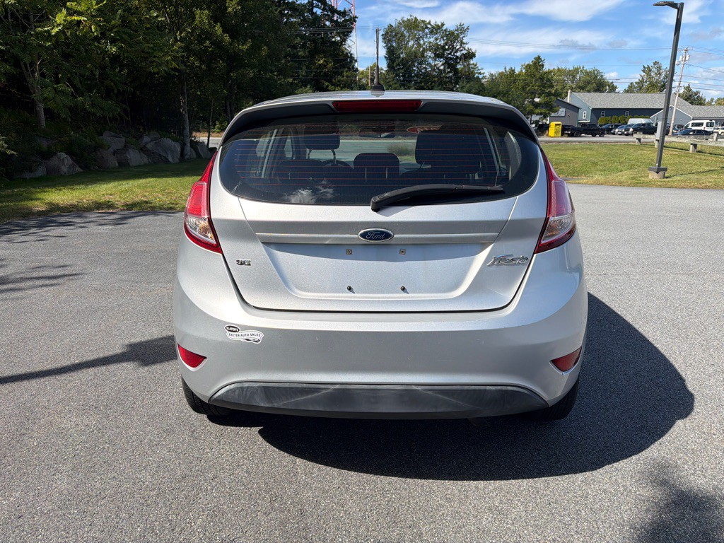 2016 Ford Fiesta Image 6