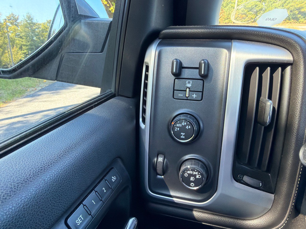 2014 GMC Sierra Image 15