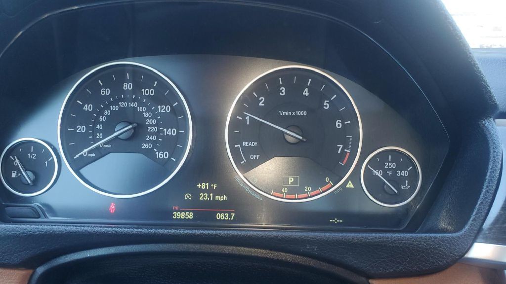 2015 BMW 3 Series Image 7