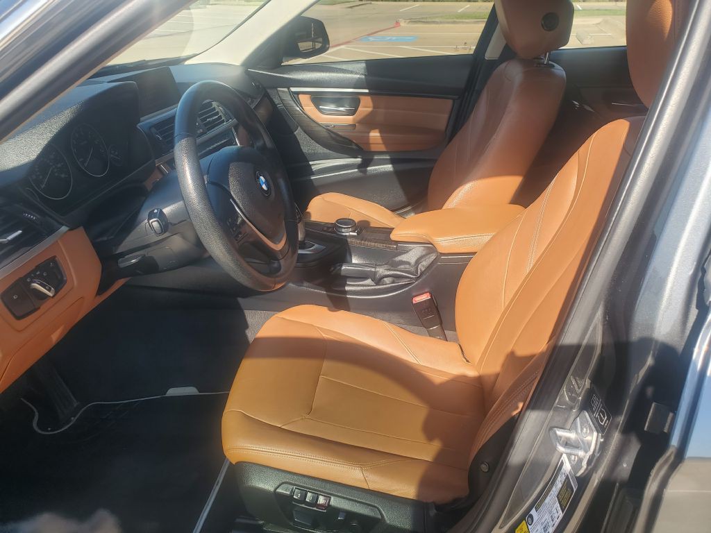 2015 BMW 3 Series Image 9
