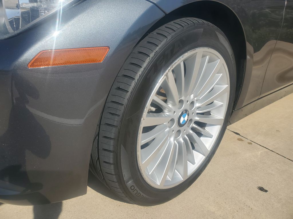 2015 BMW 3 Series Image 12