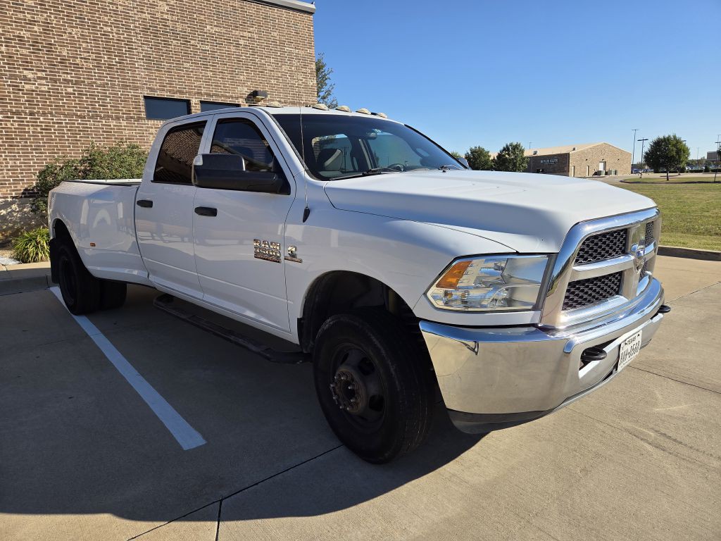 2016 RAM 3500 Image 3