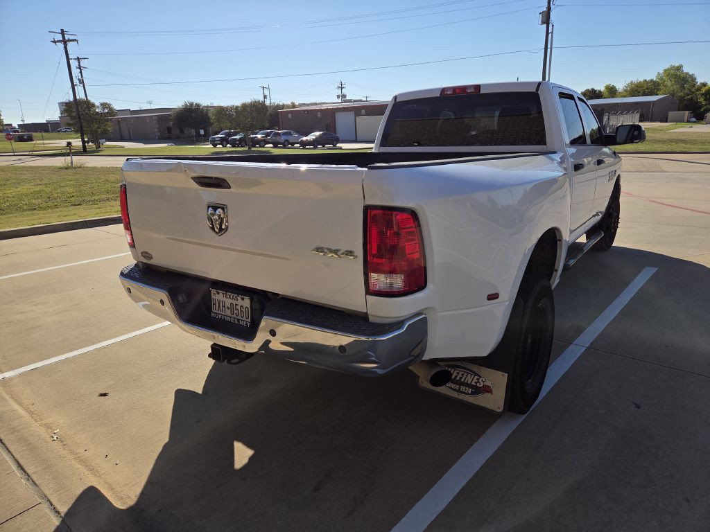 2016 RAM 3500 Image 7