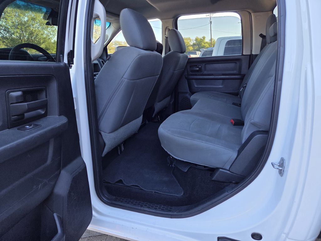 2016 RAM 3500 Image 10