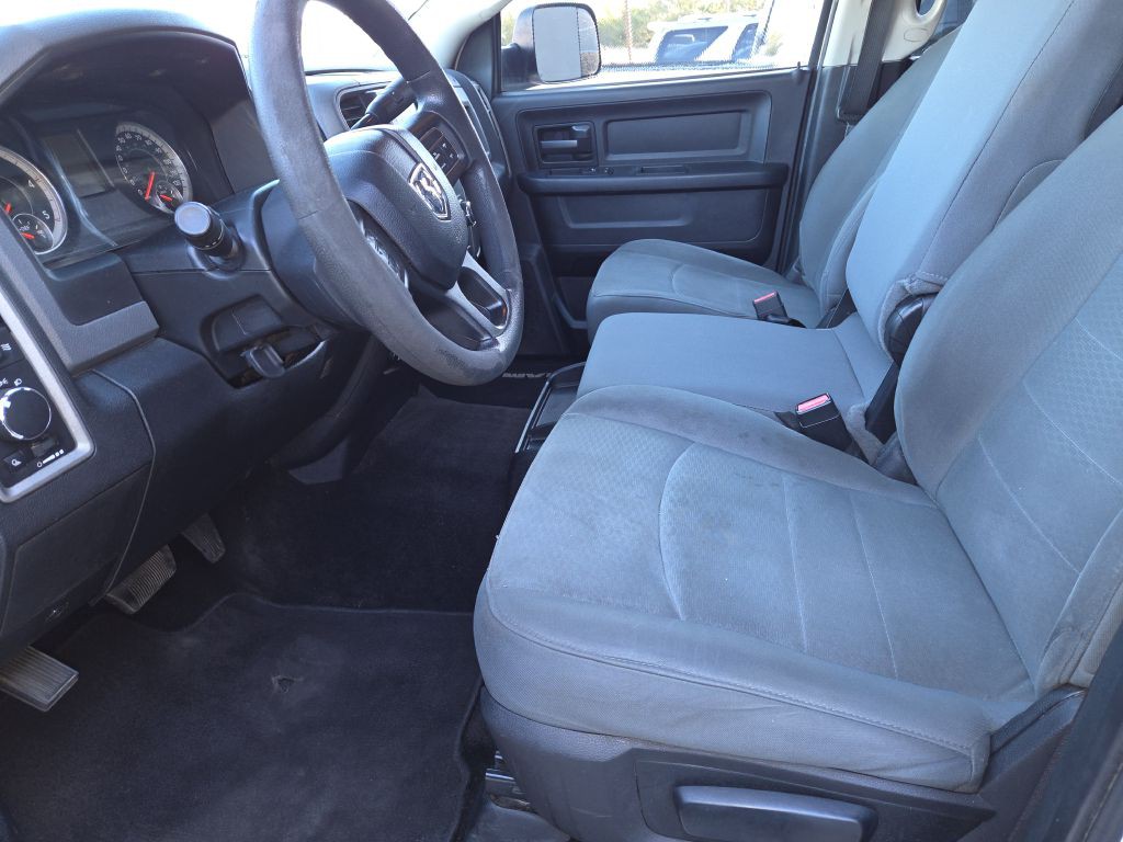2016 RAM 3500 Image 13