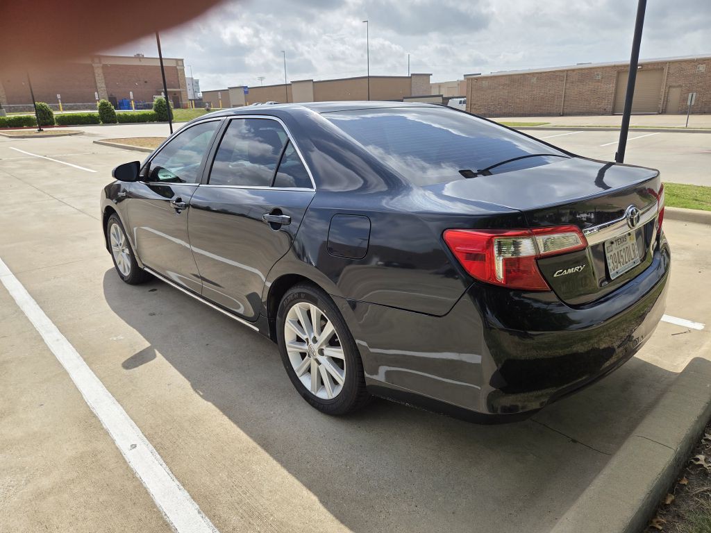2014 Toyota Camry Image 5