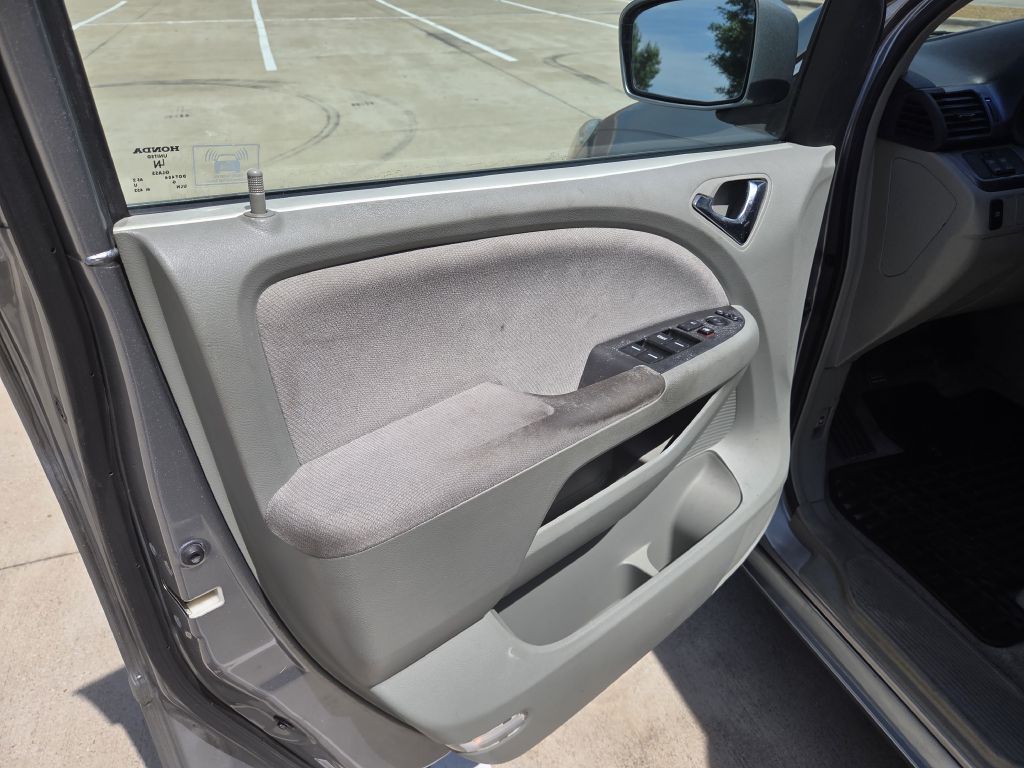 2006 Honda Odyssey Image 8