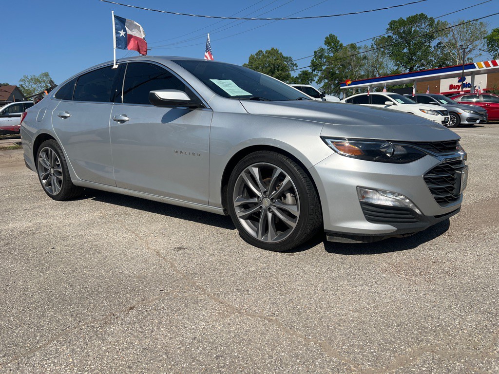 2021 Chevrolet Malibu Image 3