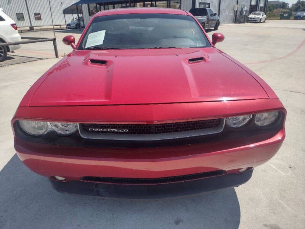 2013 Dodge Challenger Image 2