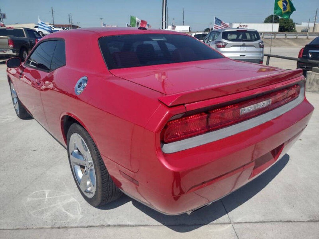 2013 Dodge Challenger Image 5