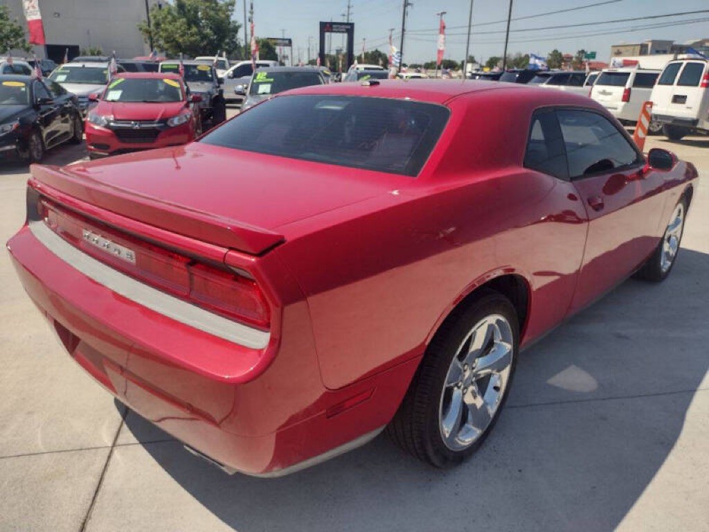 2013 Dodge Challenger Image 7