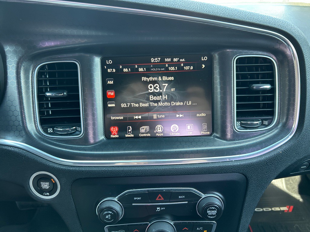 2016 Dodge Charger Image 15