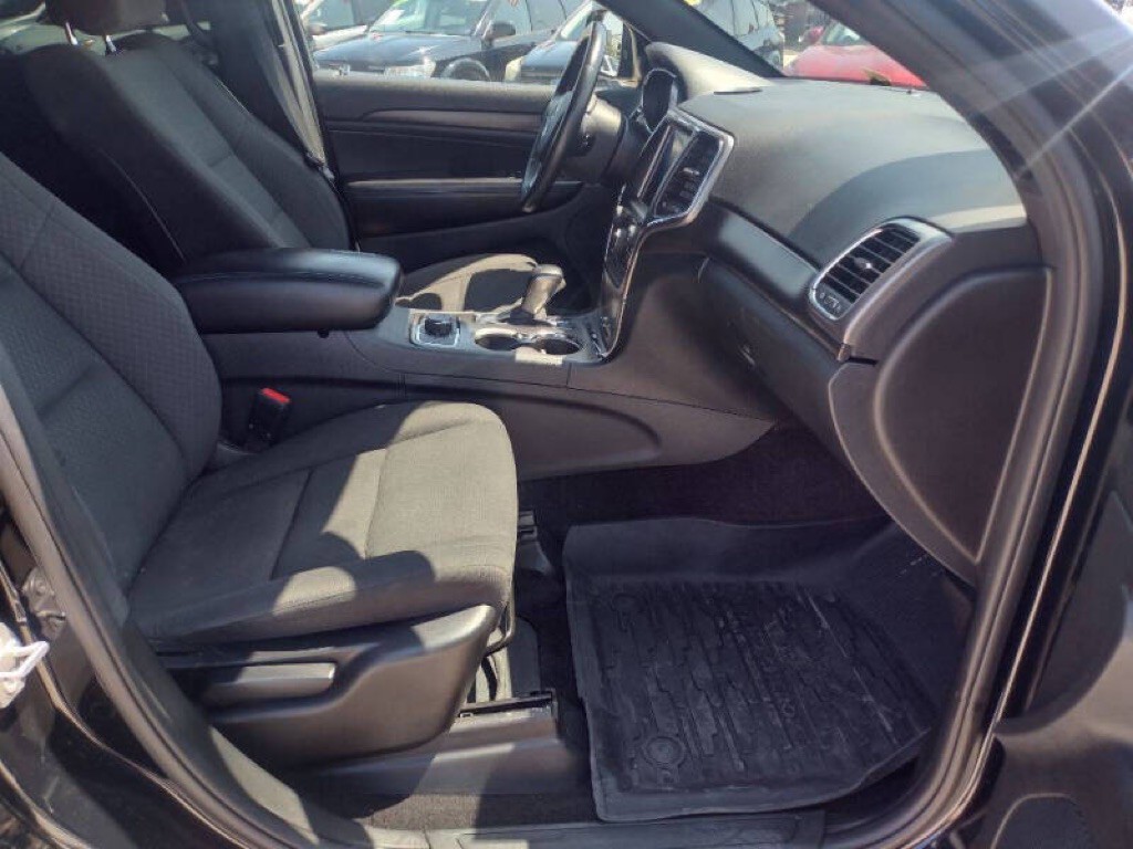 2018 Jeep Grand Cherokee Image 16