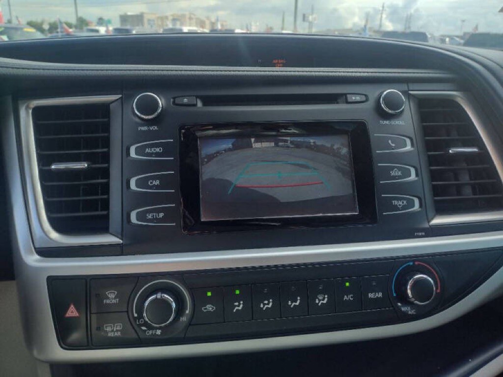 2019 Toyota Highlander Image 12