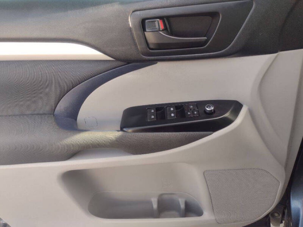 2019 Toyota Highlander Image 18