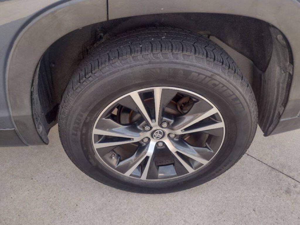 2019 Toyota Highlander Image 21