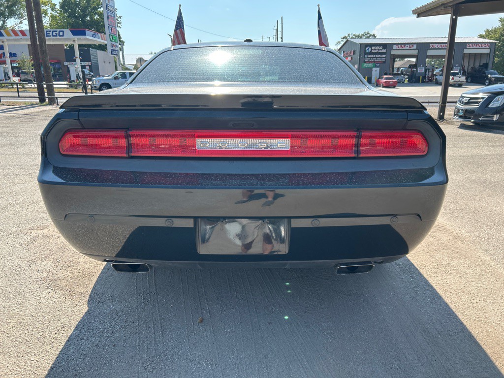 2014 Dodge Challenger Image 6