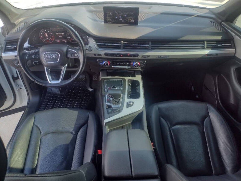 2018 Audi Q7 Image 11