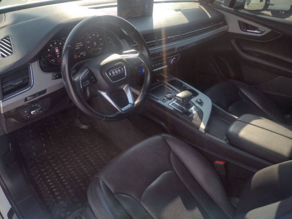 2018 Audi Q7 Image 16
