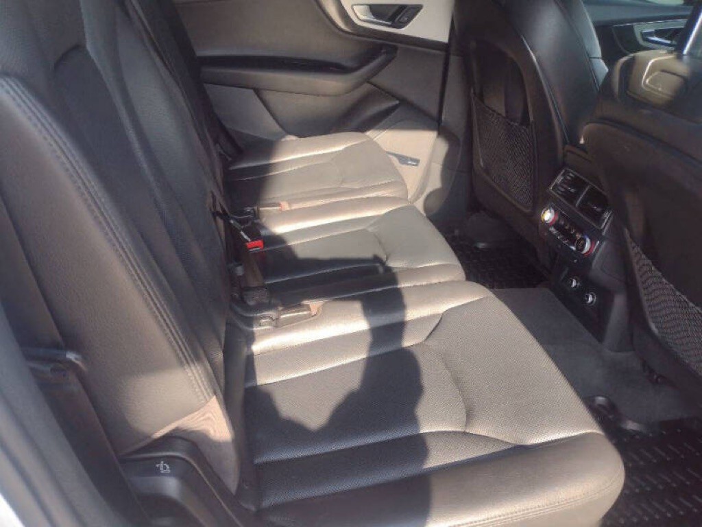 2018 Audi Q7 Image 26