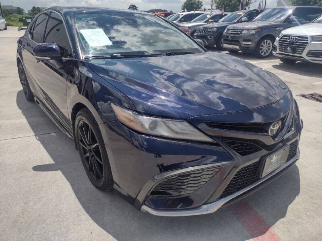 2021 Toyota Camry Image 3