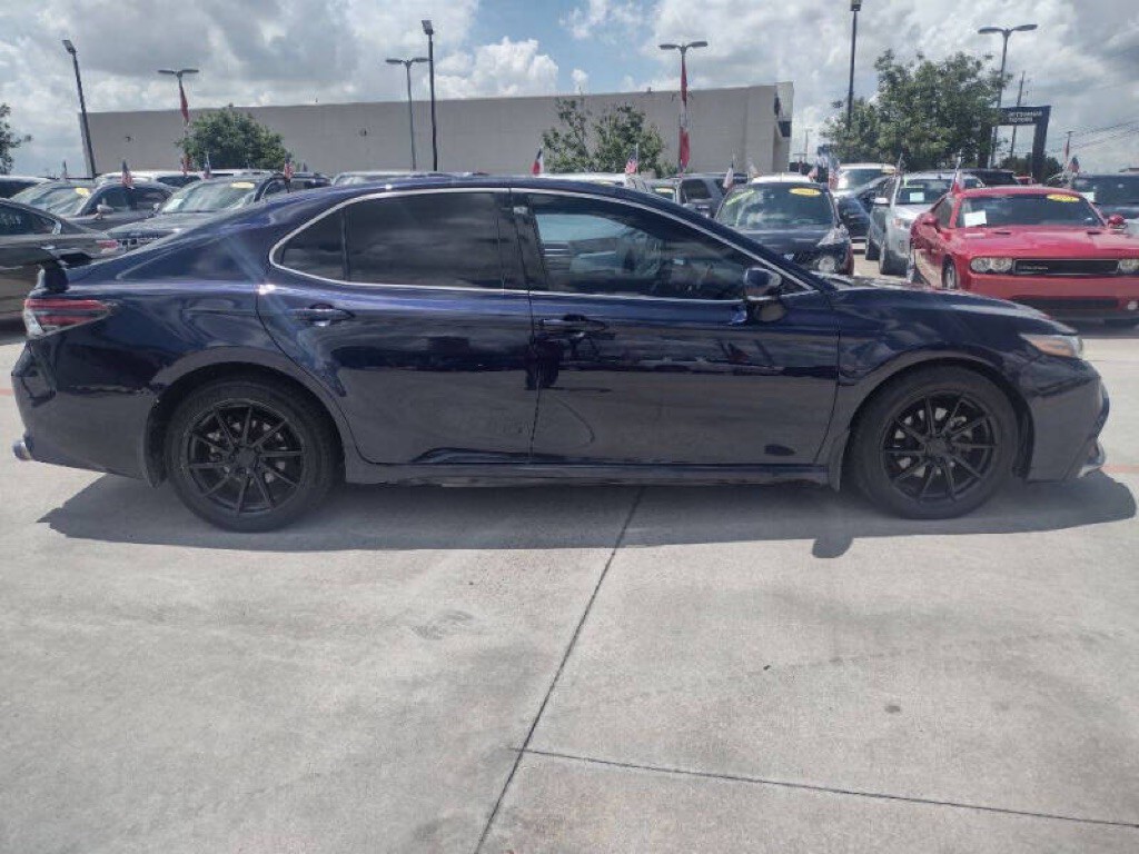 2021 Toyota Camry Image 11