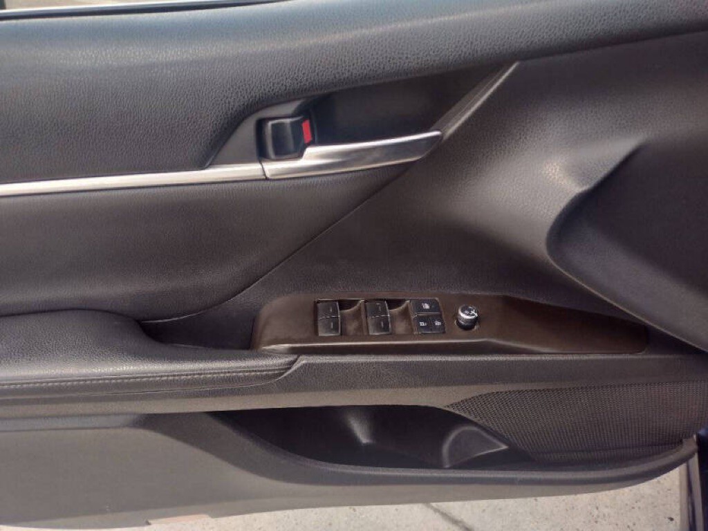 2021 Toyota Camry Image 23