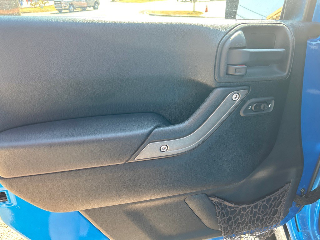 2016 Jeep Wrangler Unlimited Image 9