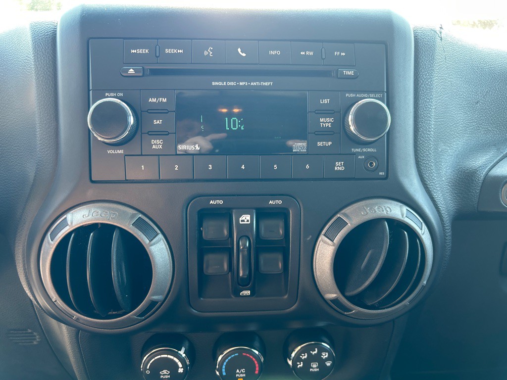 2016 Jeep Wrangler Unlimited Image 12