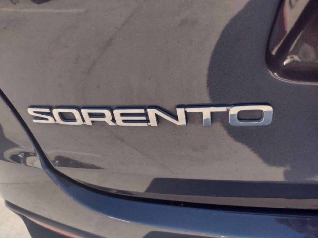 2017 Kia Sorento Image 9